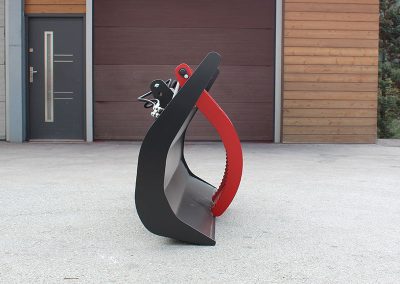 CEMEH front timber blade with hydraulic grapple